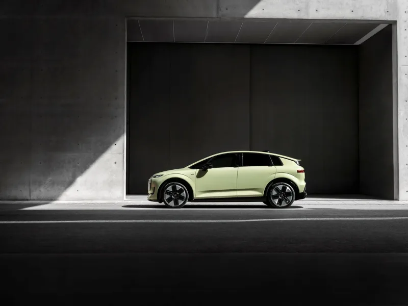 2027 Audi A2 e-tron yandan görünüm