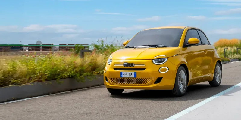 2027 Fiat 500 Ibrida